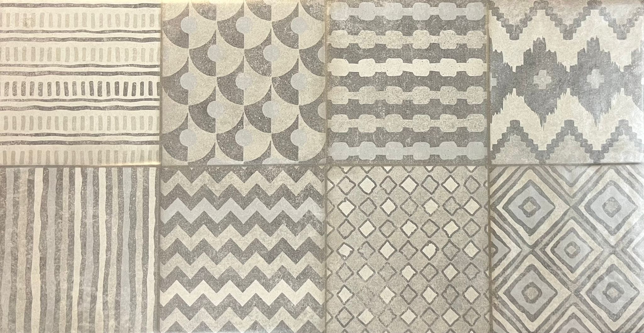 Ethnic Gris Dandy
